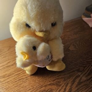 Avon 1994 Yellow Mother Duck And Baby Duckling Easter Egg
